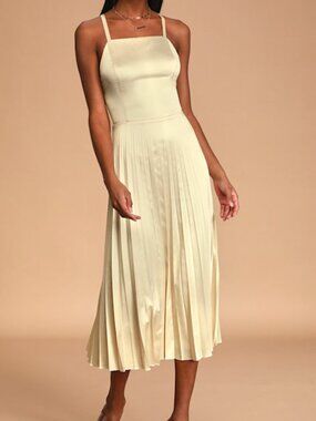 Lulus Give Us A Twirl Champagne Satin Pleated Midi Dress Beige - Size M